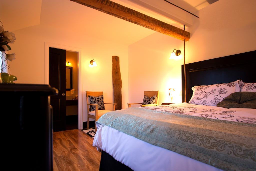 Les Ancetres Auberge & Restaurant St-Pierre-de-l'Île-d'Orléans Habitación foto